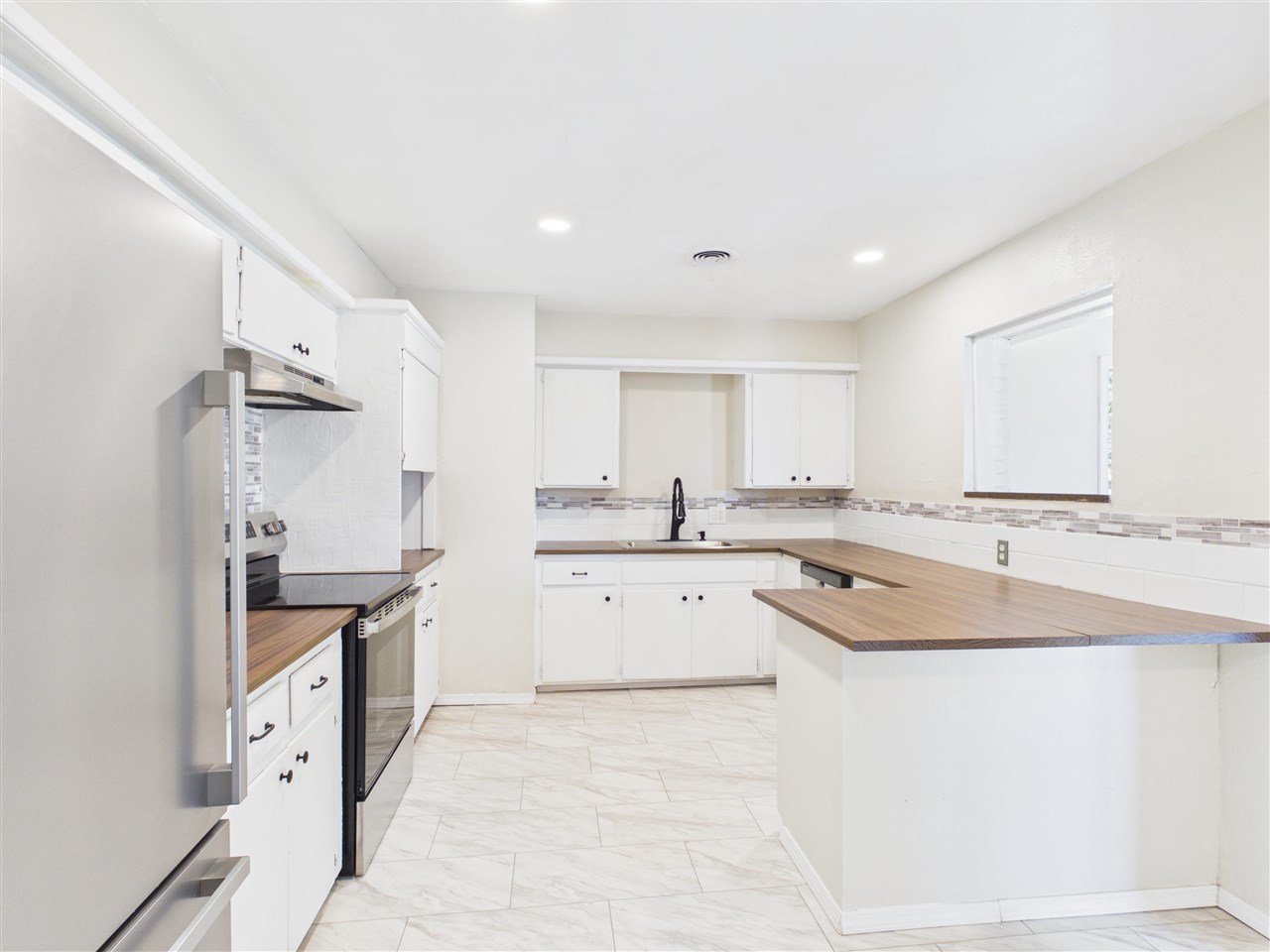 1602 NW 48th St