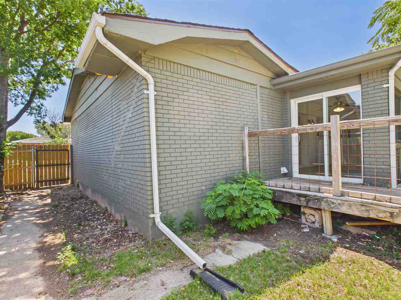 1602 NW 48th St