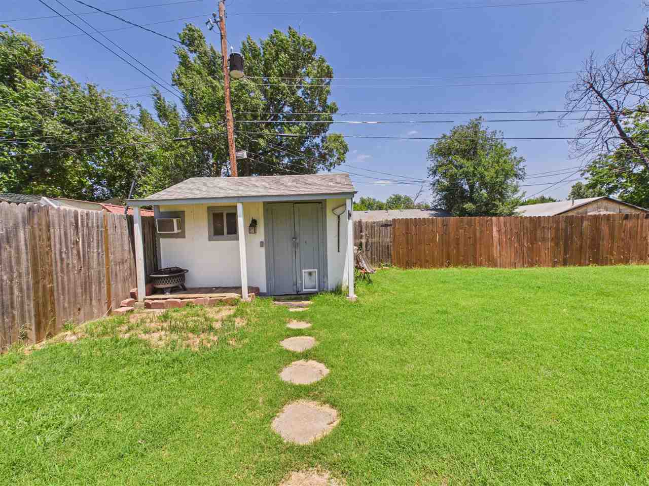 2203 NW 28th St
