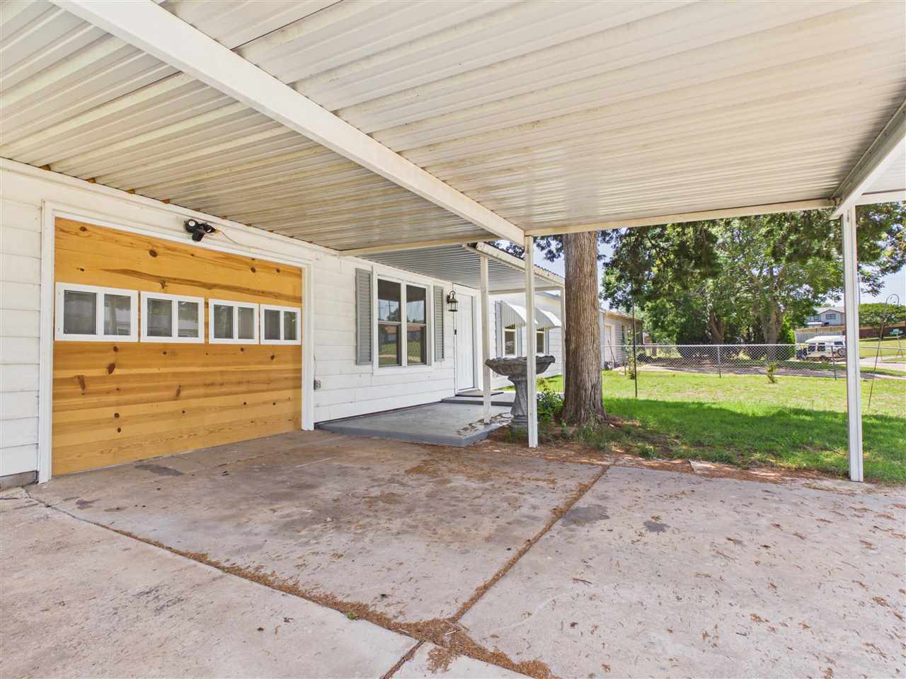 2203 NW 28th St