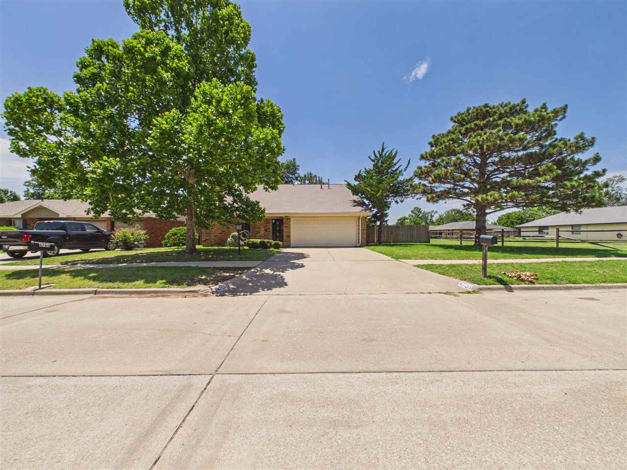 4701 NE MacArthur Circle