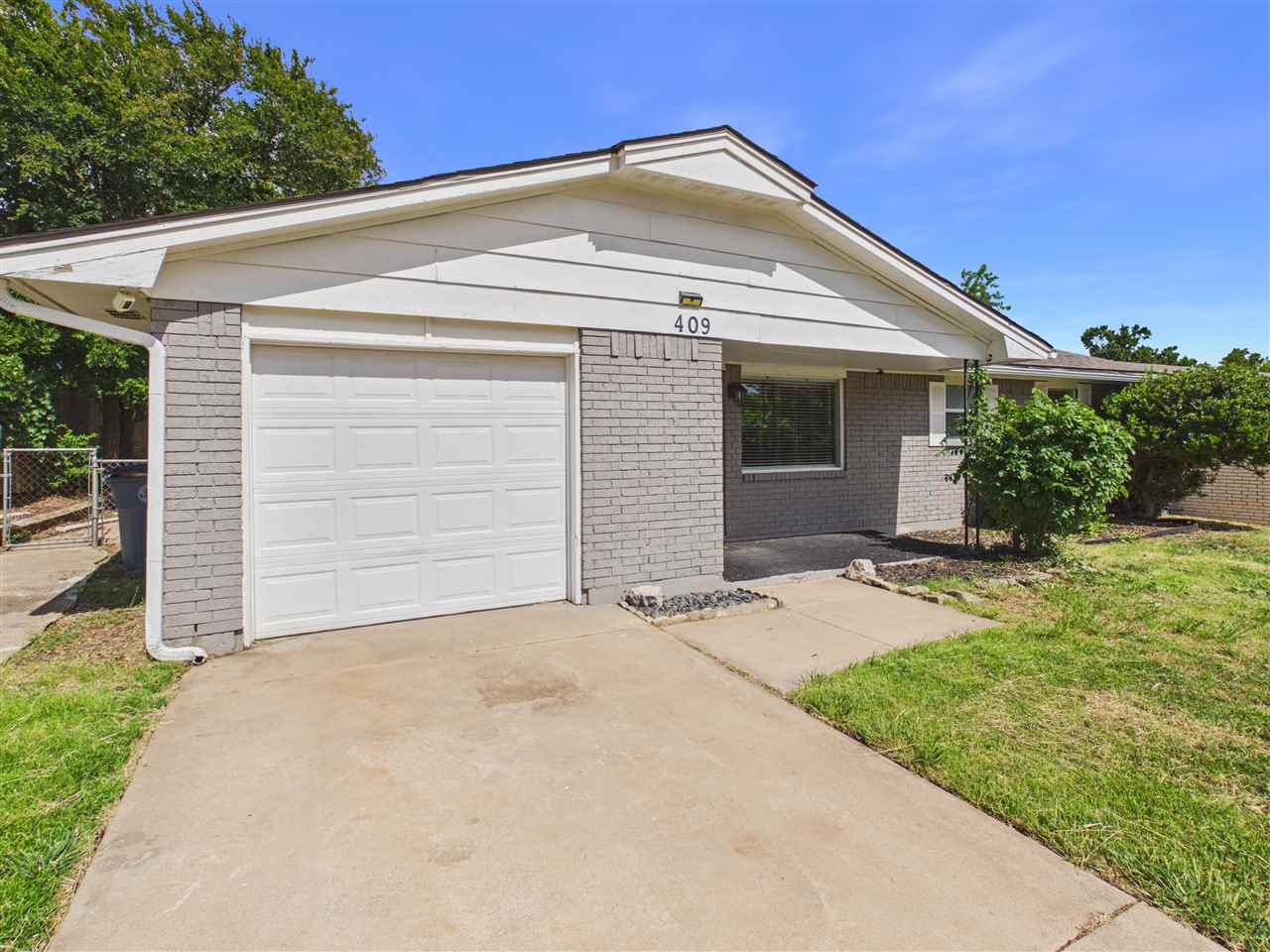 409 NW 75th St