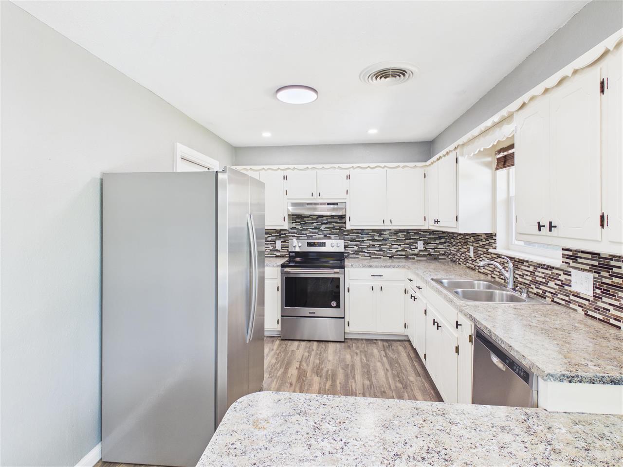 409 NW 75th St