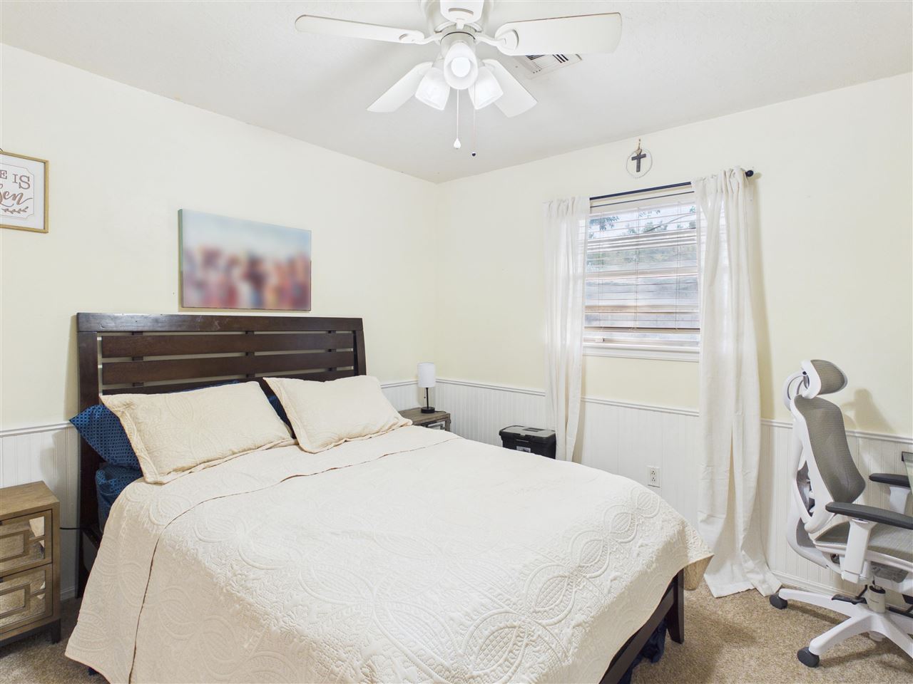 7110 NW Woodland Circle