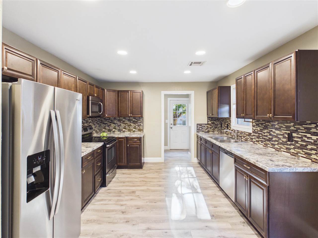 710 NW 16th Street