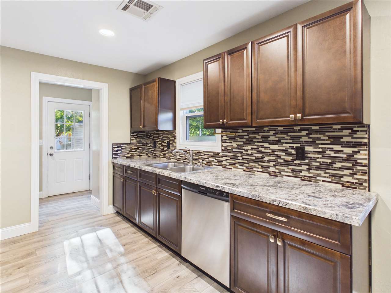 710 NW 16th Street