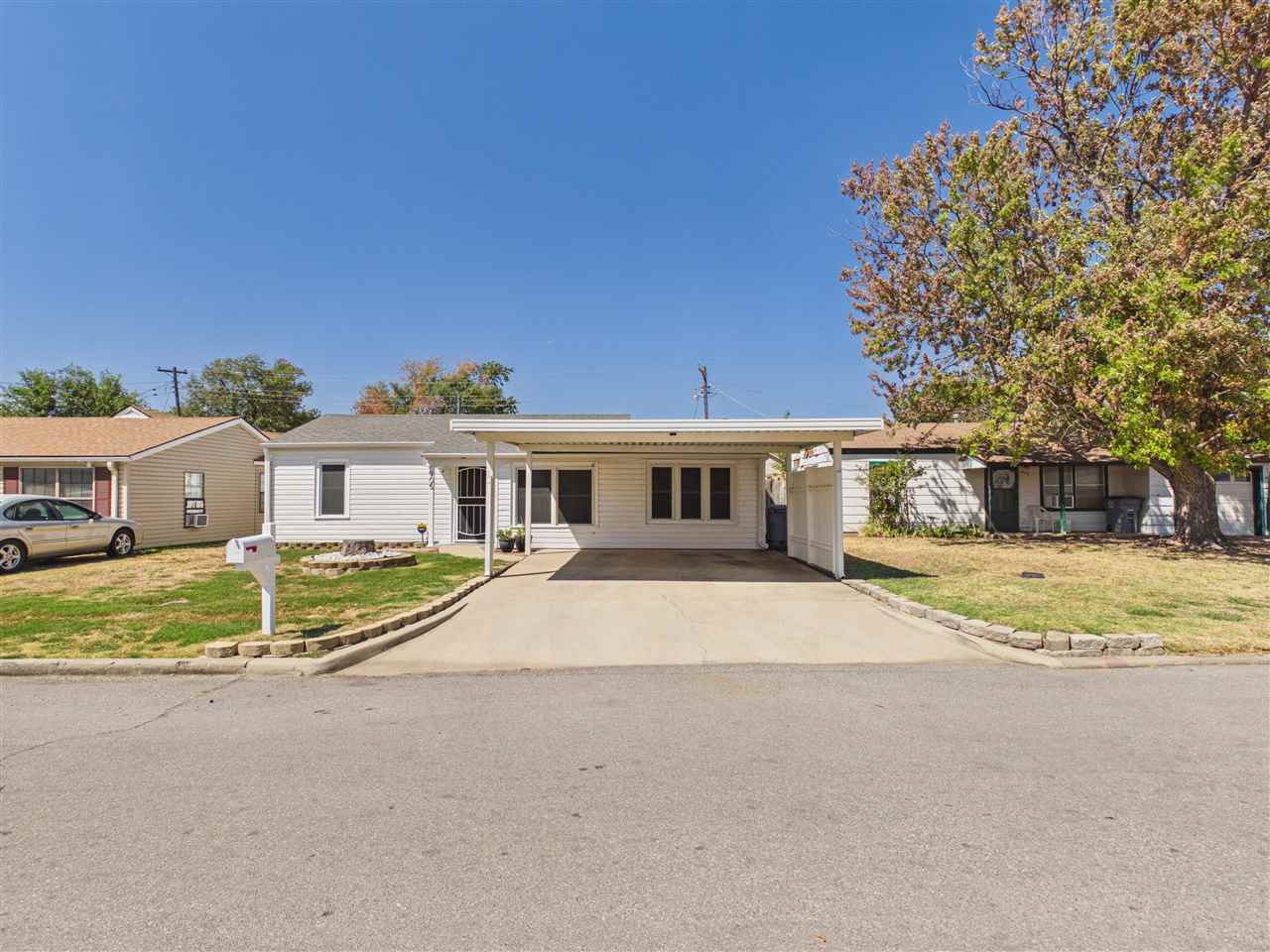 905 SW 29th St