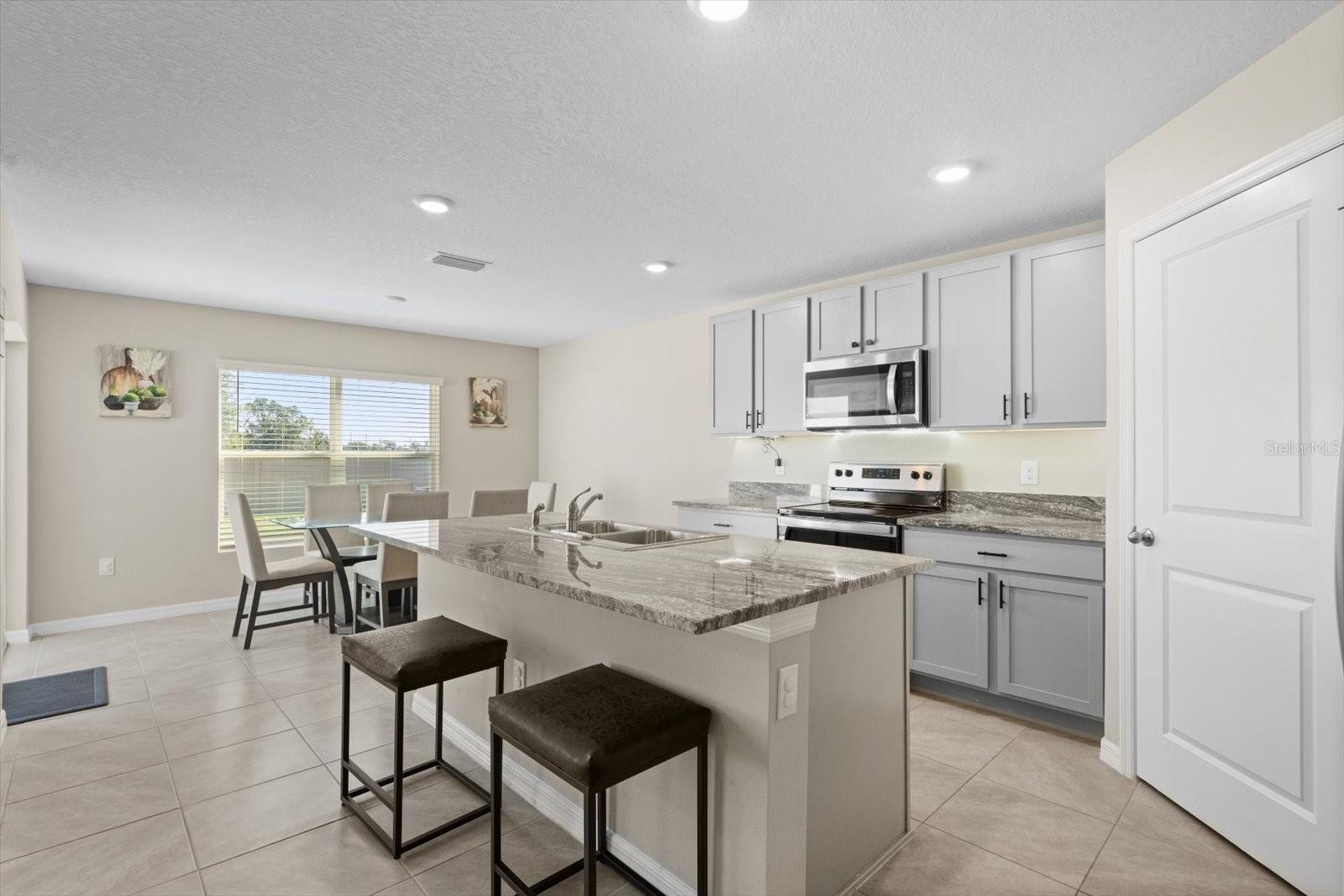 6314 DISTANT HAZE PL