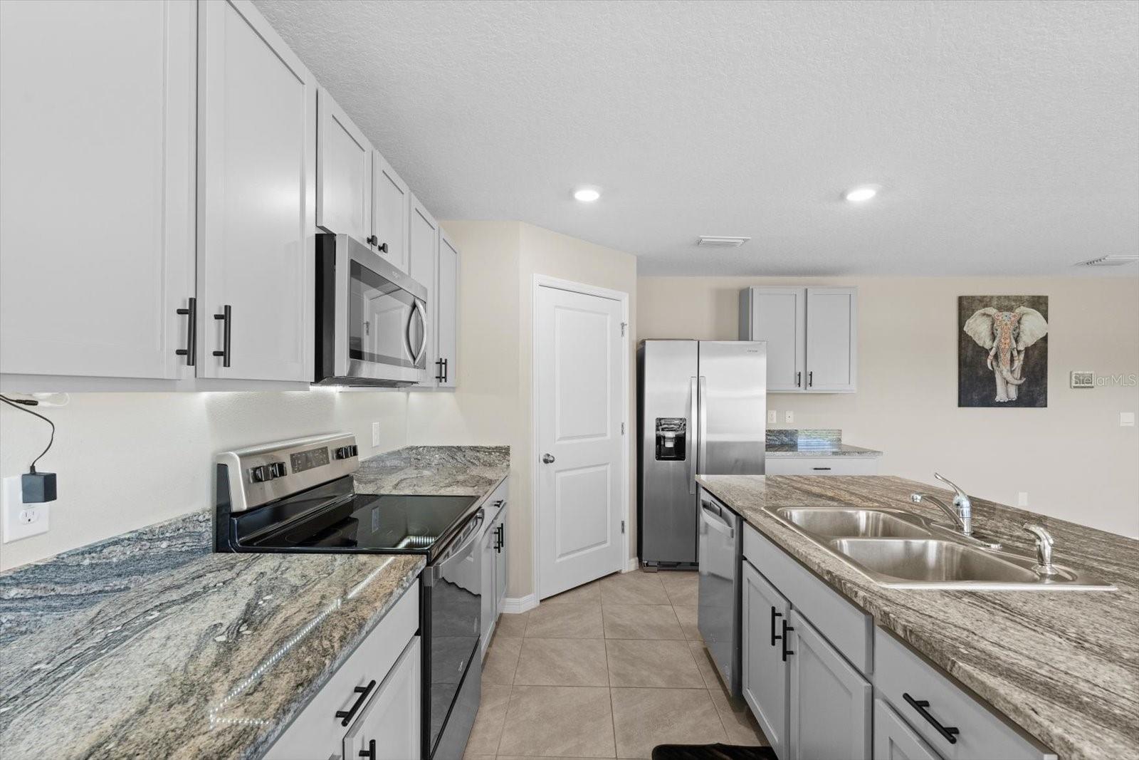 6314 DISTANT HAZE PL