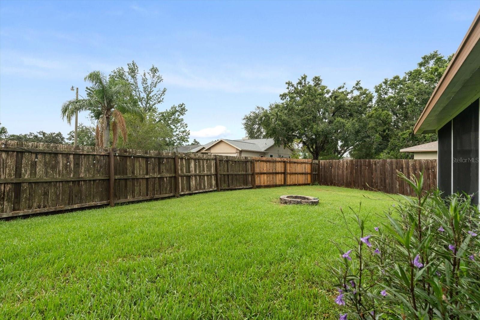 5433 81ST AVENUE CIR E