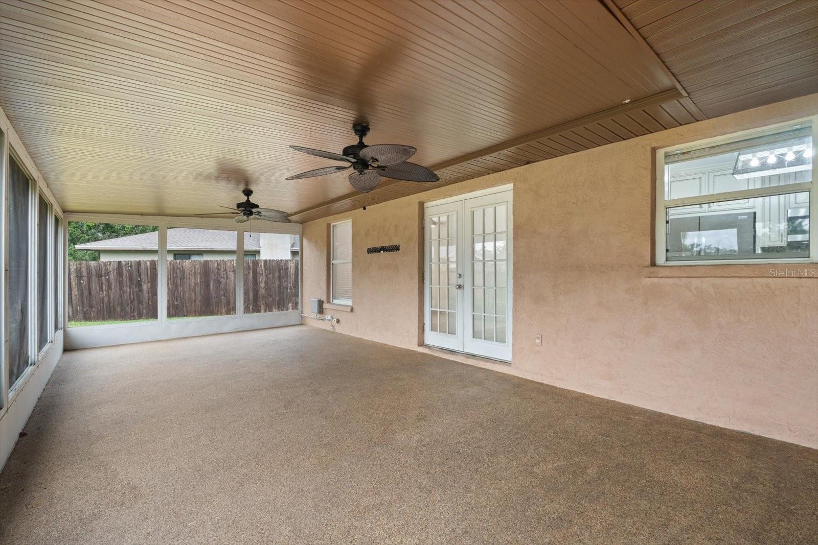 5433 81ST AVENUE CIR E