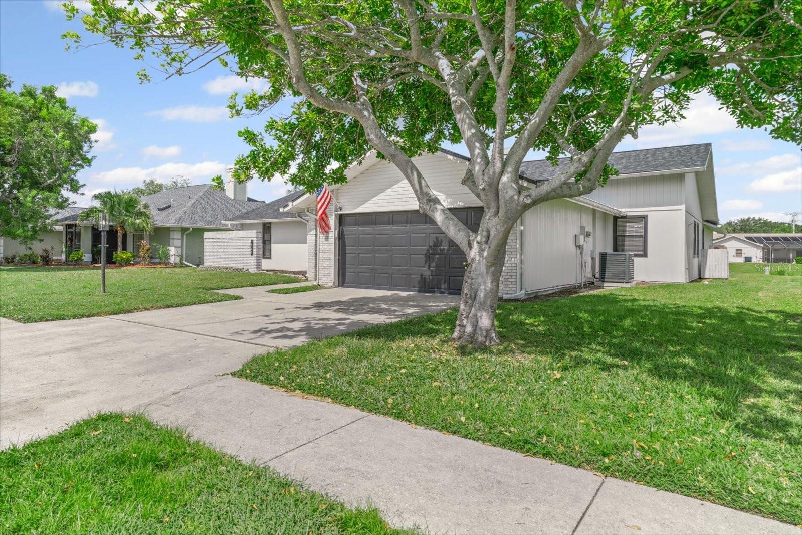 5747 39TH STREET CIR E