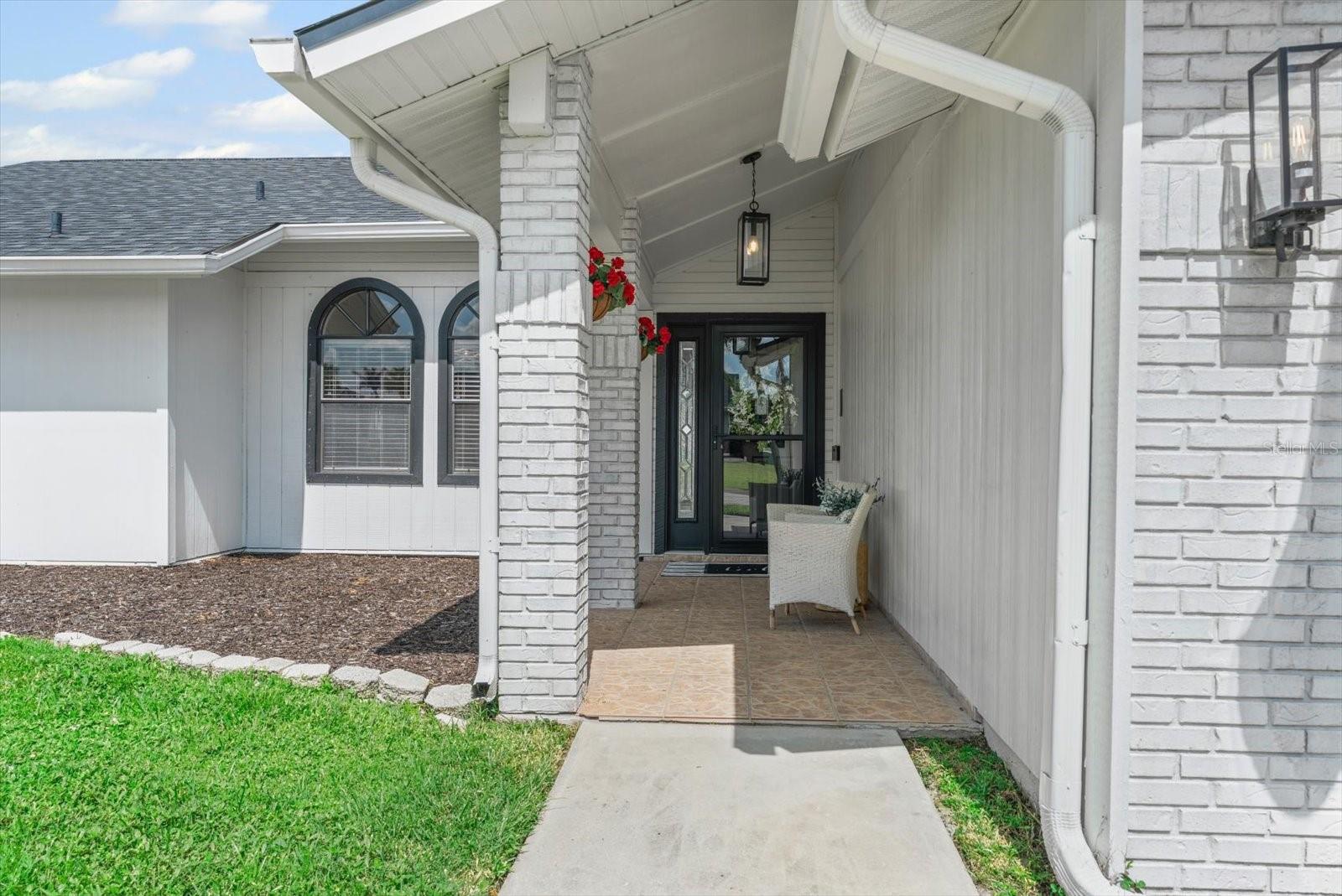 5747 39TH STREET CIR E