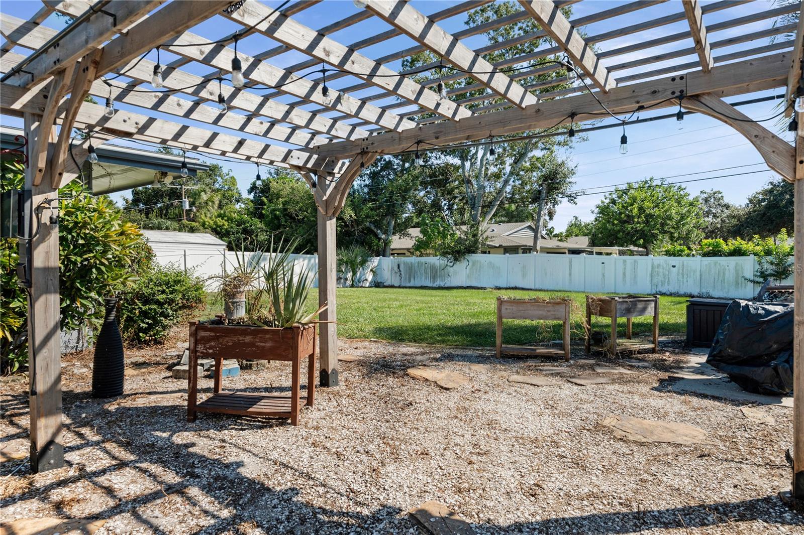 2707 27TH AVENUE DR W