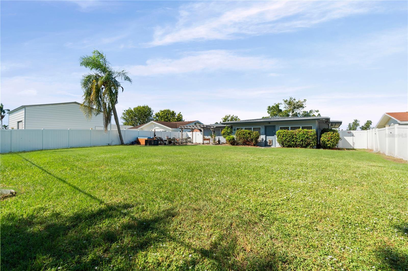 2707 27TH AVENUE DR W