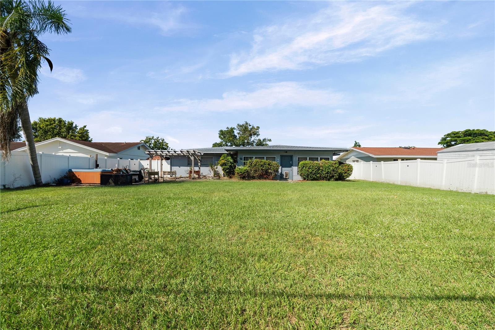 2707 27TH AVENUE DR W