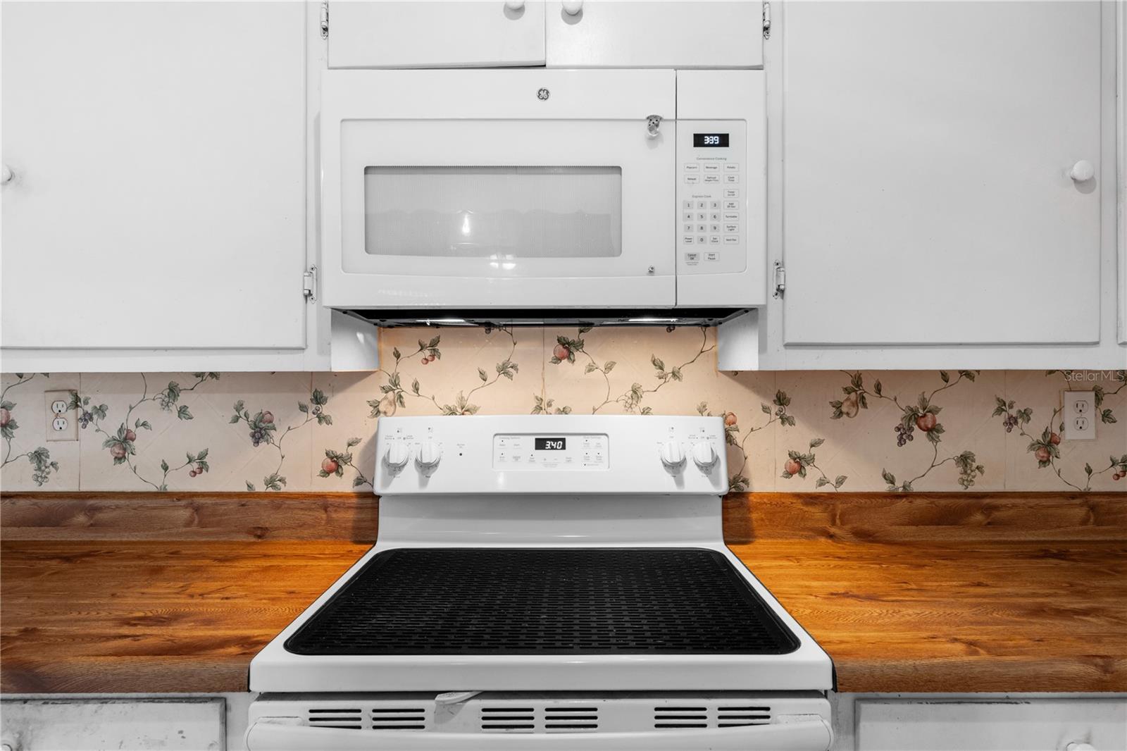 2707 27TH AVENUE DR W