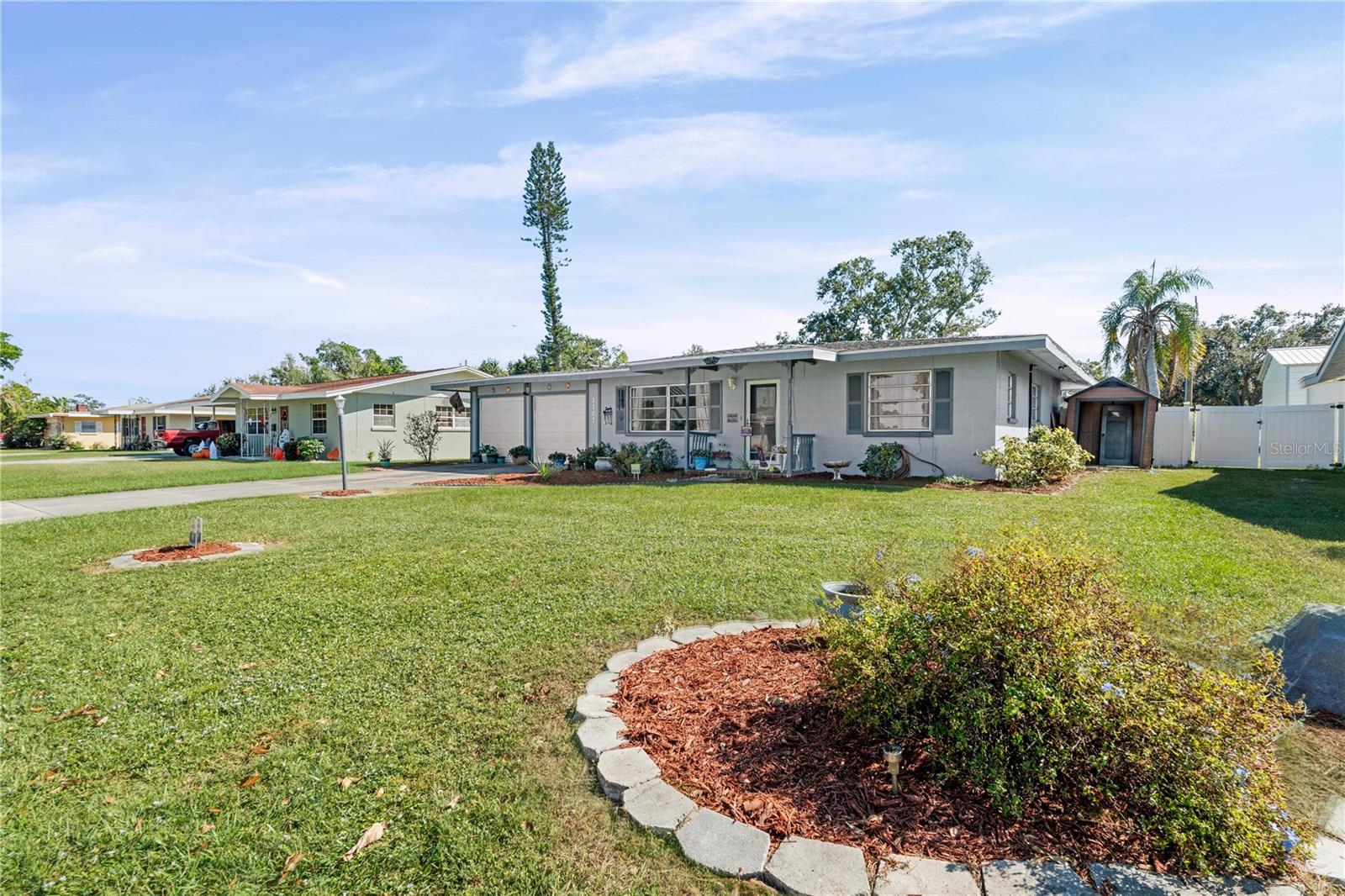 2707 27TH AVENUE DR W