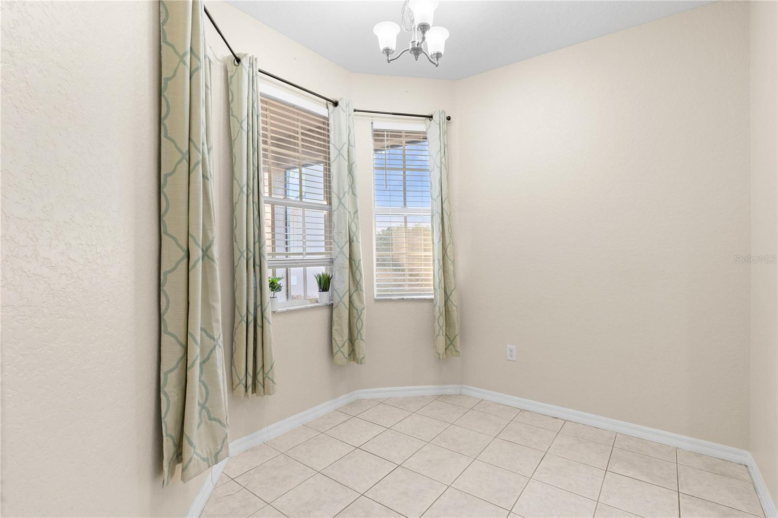 7051 CHATUM LIGHT RUN