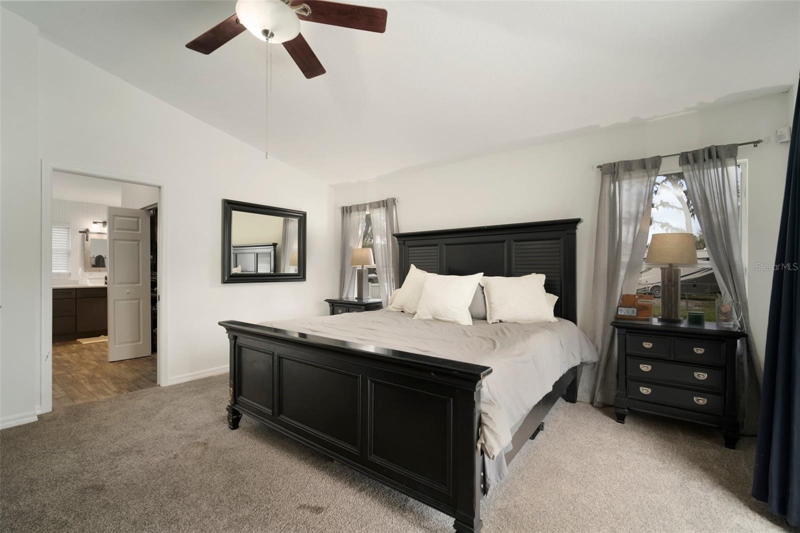 1126 OXBOW RD