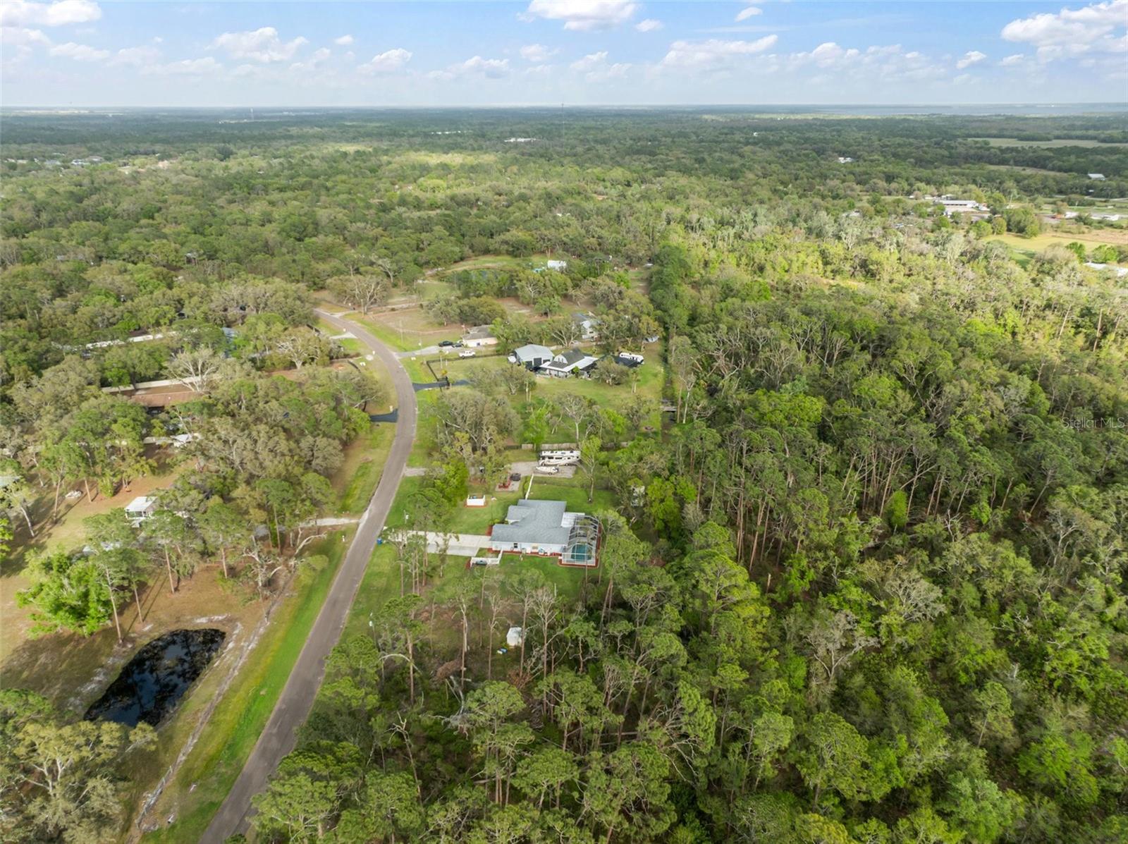 1126 OXBOW RD