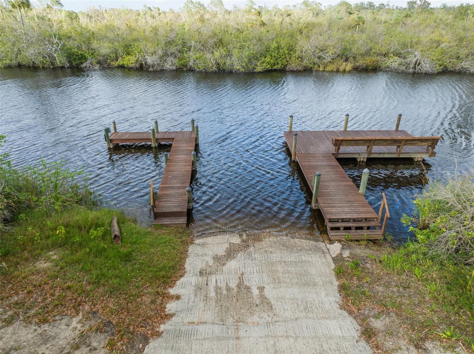 1126 OXBOW RD