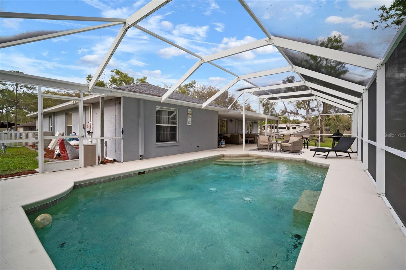 1126 OXBOW RD
