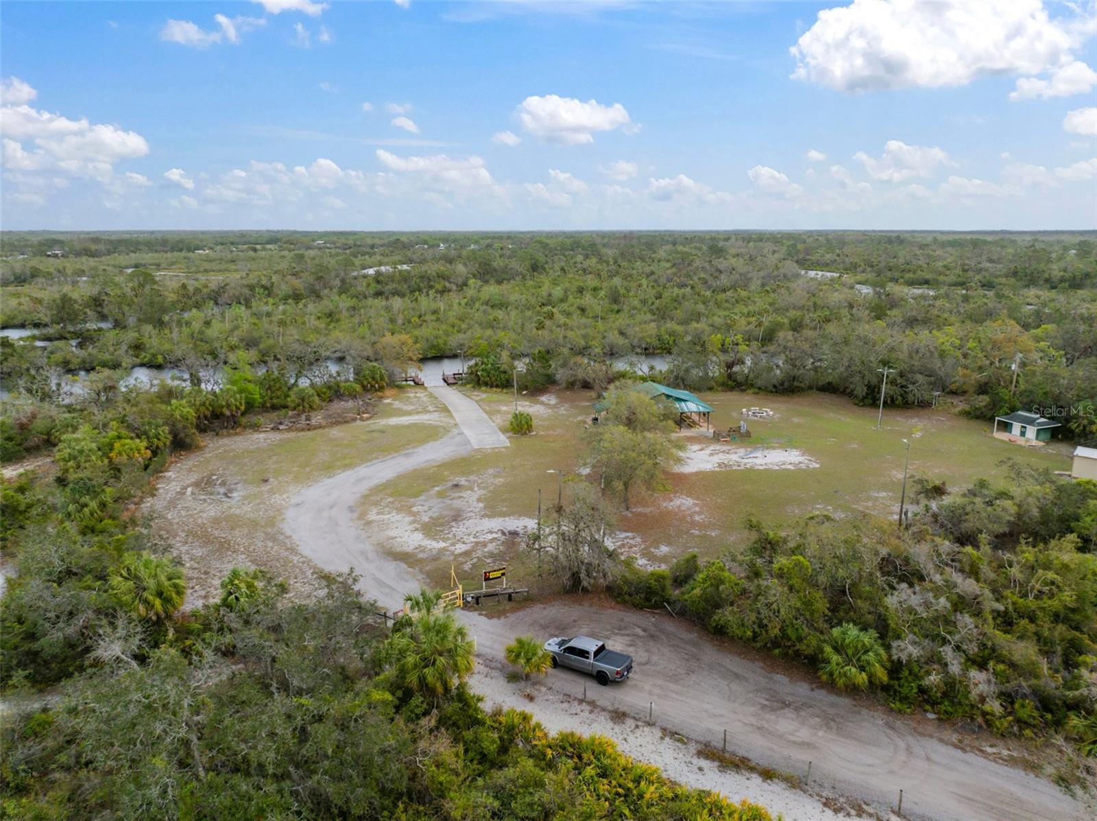 1126 OXBOW RD