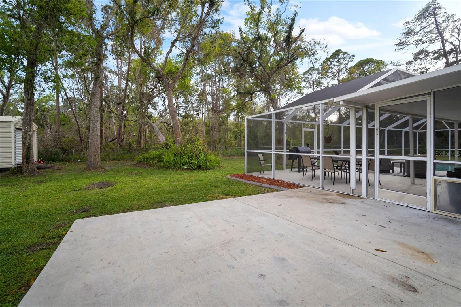 1126 OXBOW RD