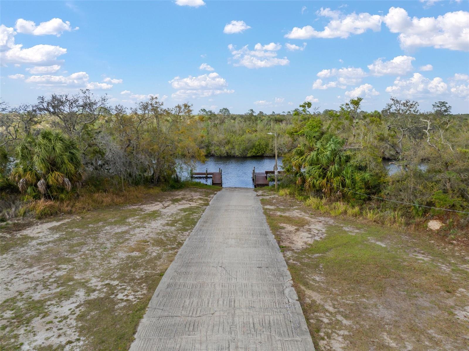 1126 OXBOW RD
