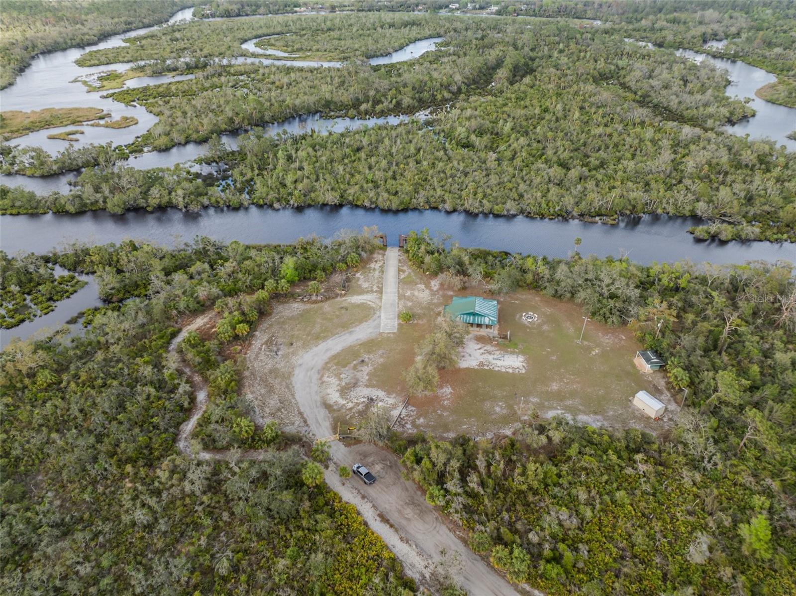 1126 OXBOW RD