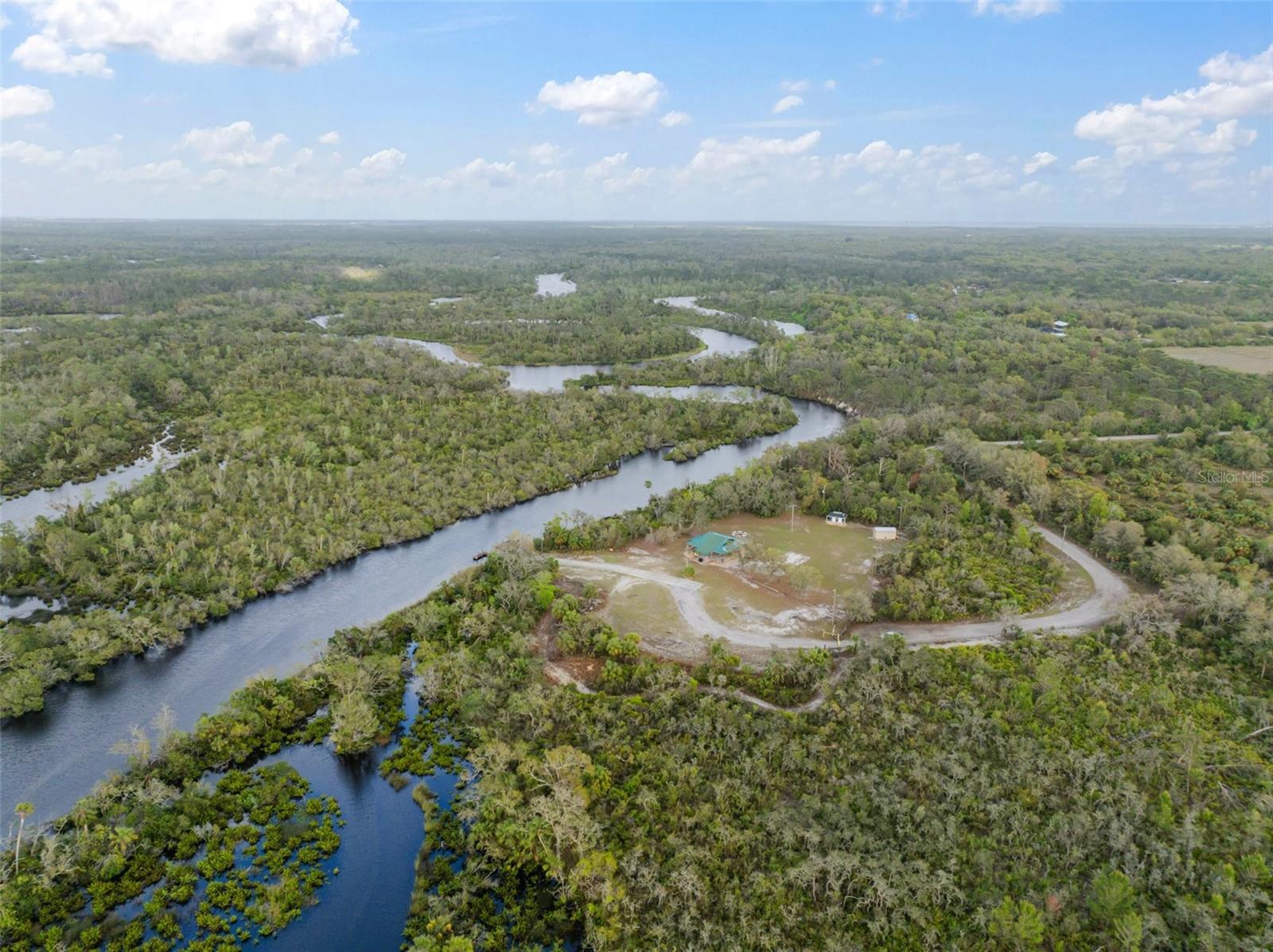 1126 OXBOW RD