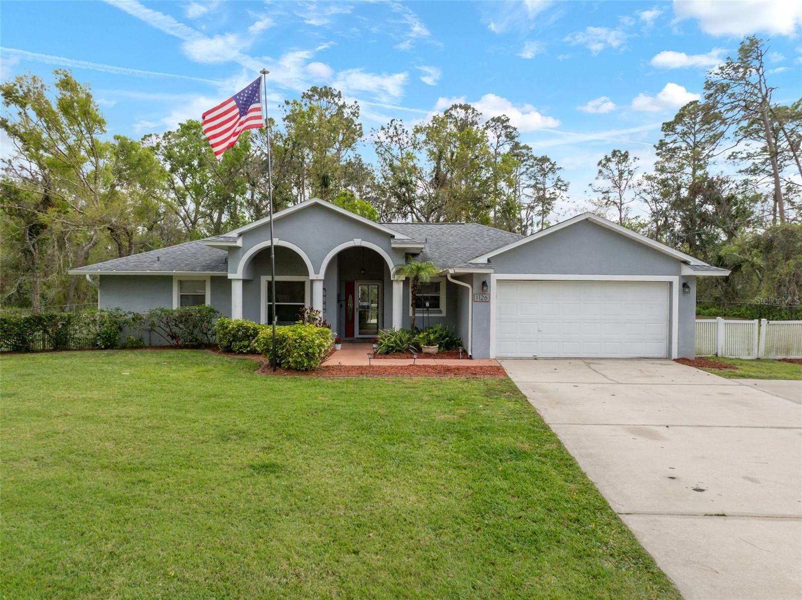 1126 OXBOW RD