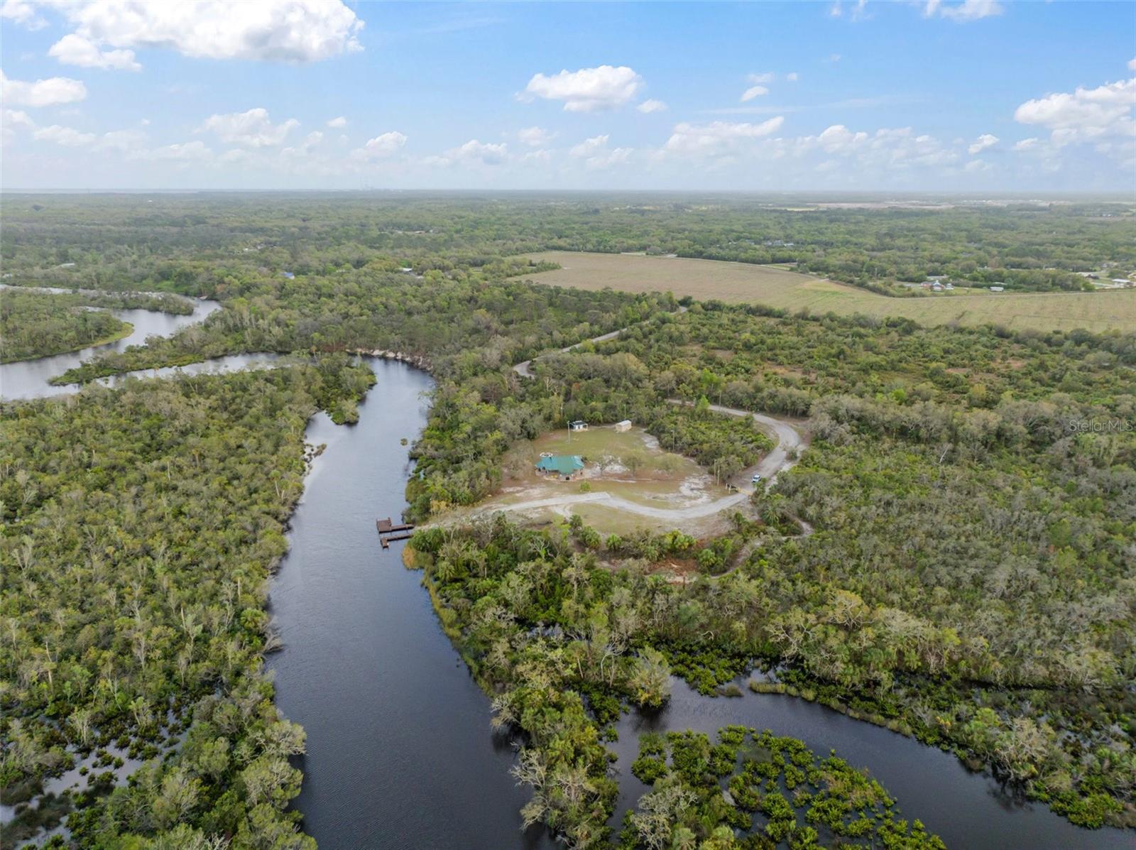 1126 OXBOW RD