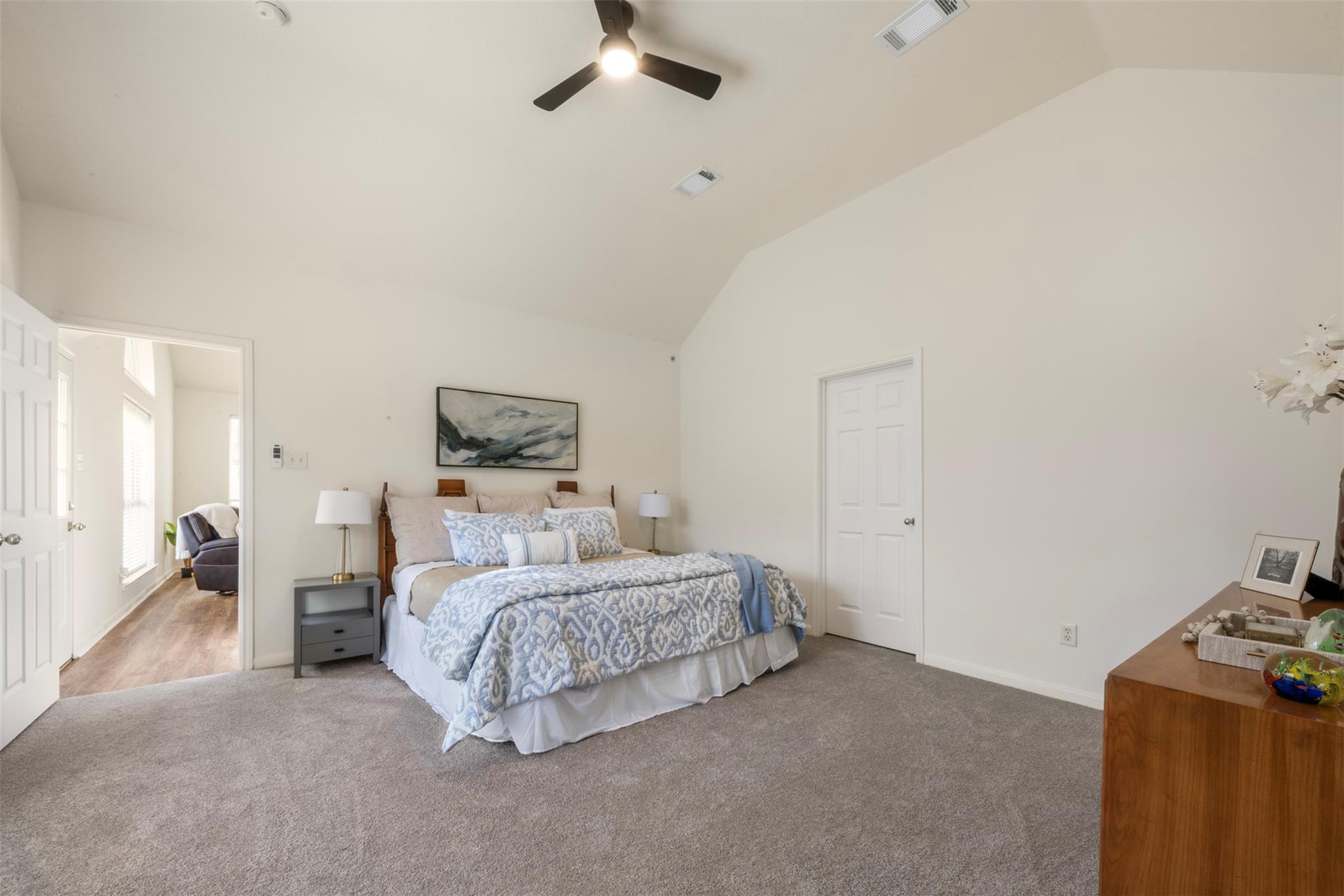 9211 Memorial Hills Drive