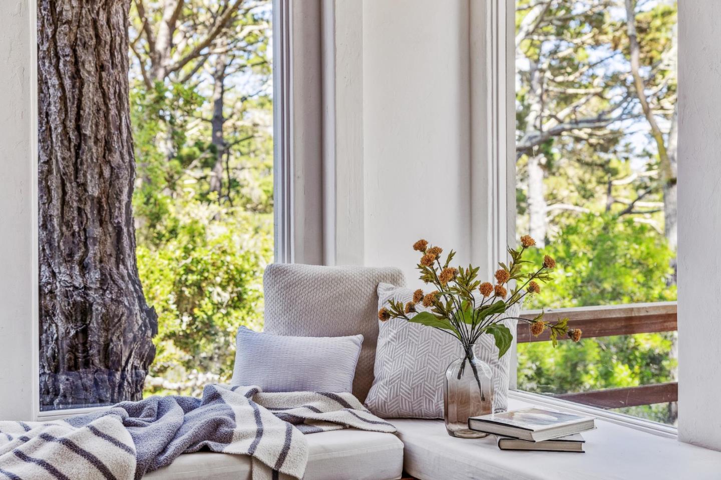 25265 Arriba Del Mundo DR