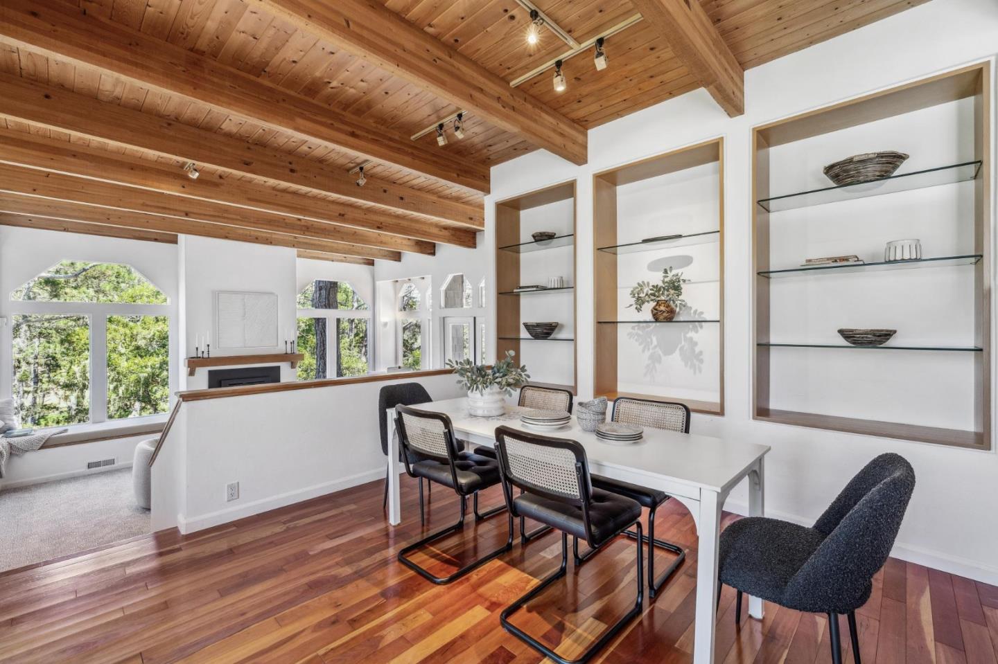 25265 Arriba Del Mundo DR