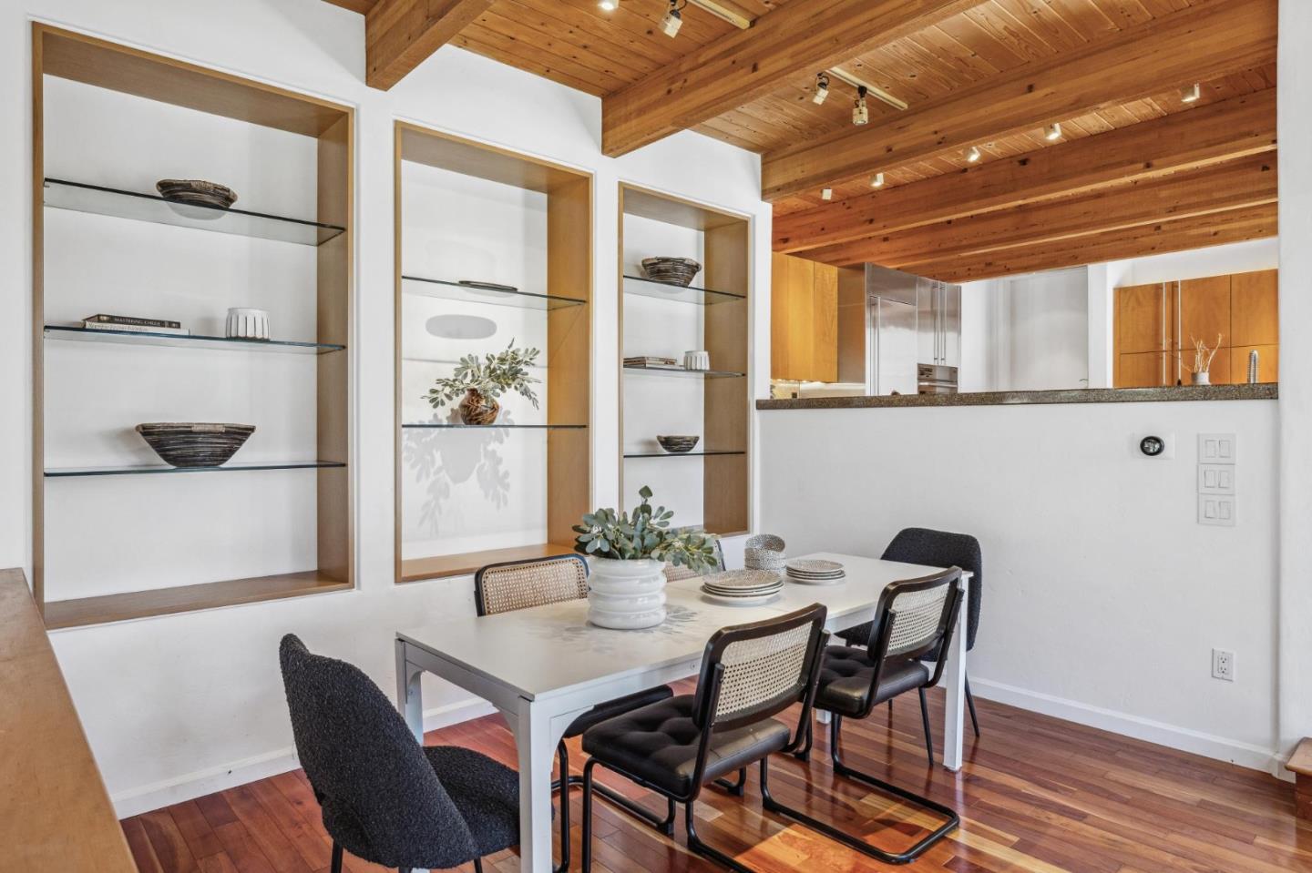 25265 Arriba Del Mundo DR