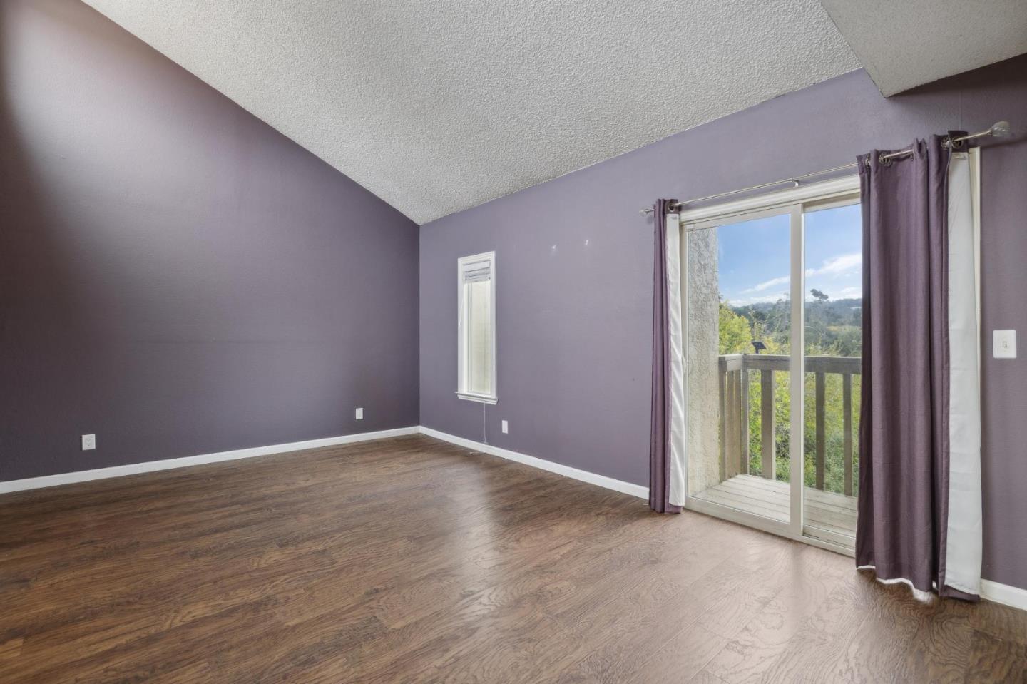 73 Montsalas DR