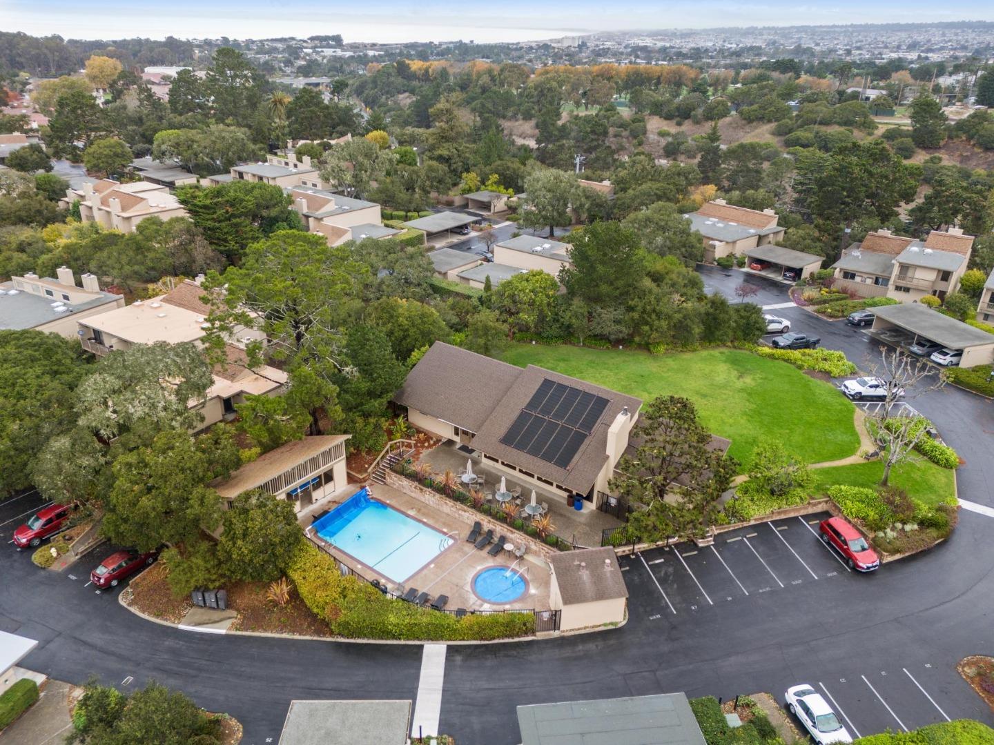 73 Montsalas DR
