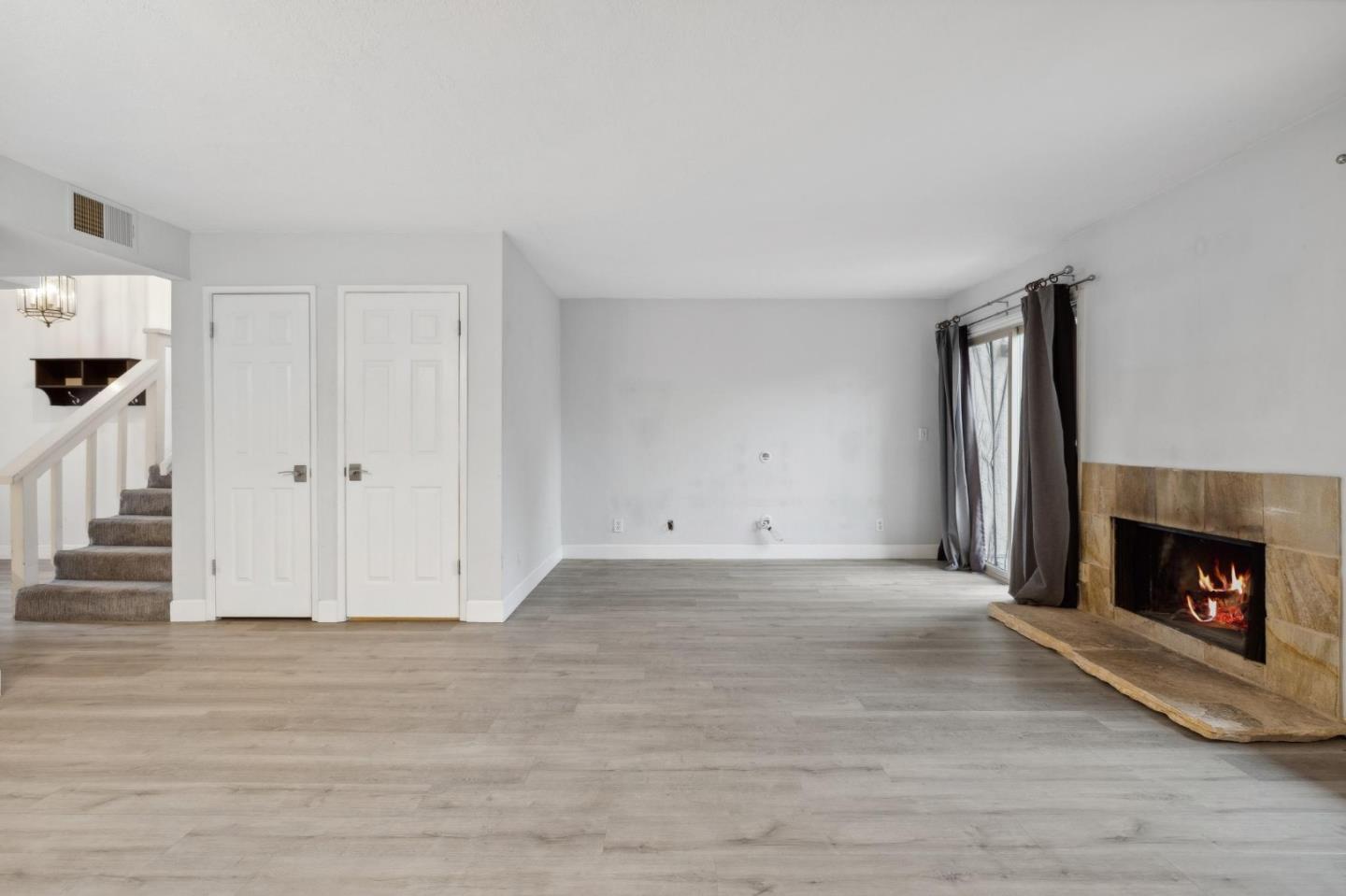 73 Montsalas DR