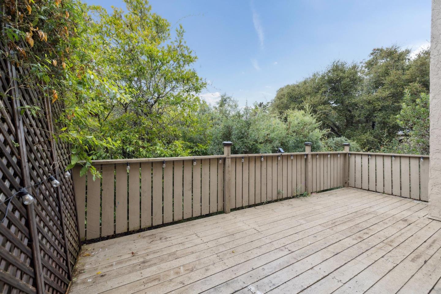 73 Montsalas DR