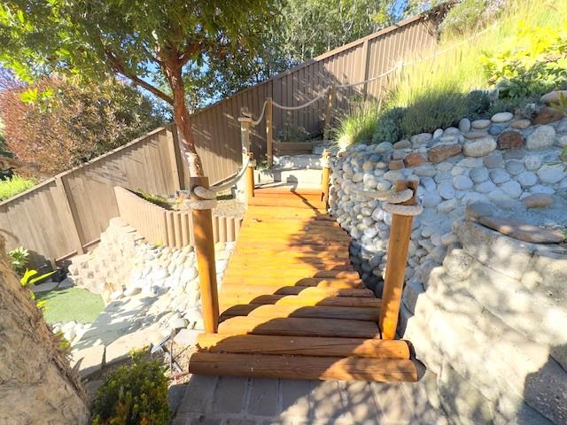 4825 Peninsula Point DR