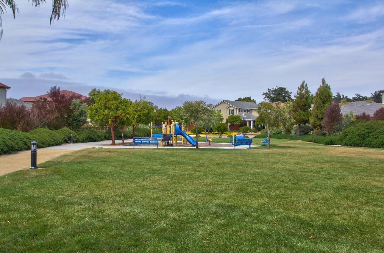 4825 Peninsula Point DR