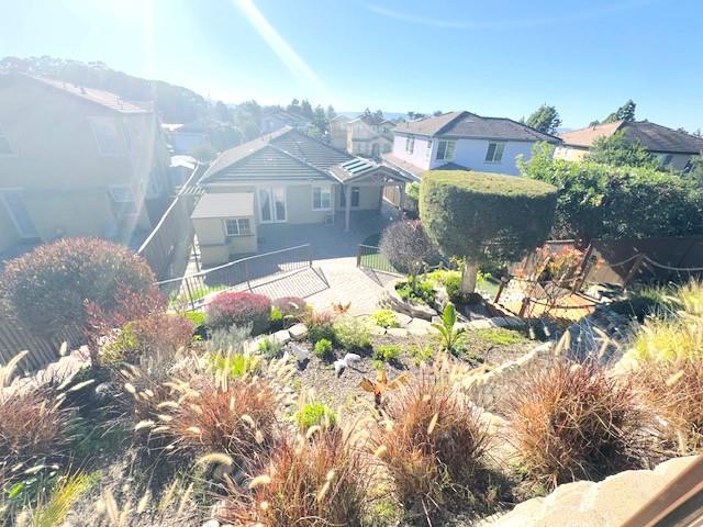 4825 Peninsula Point DR