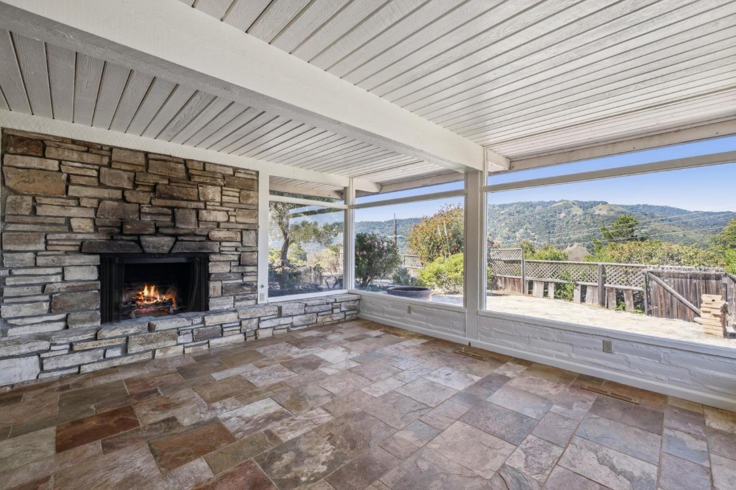 365 Country Club DR