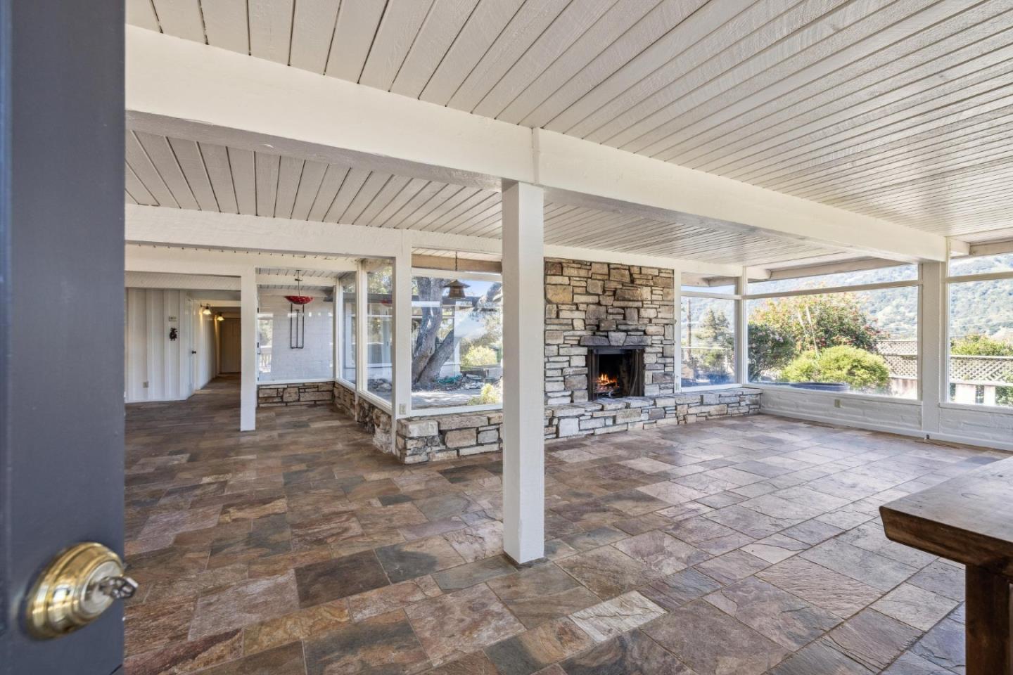 365 Country Club DR