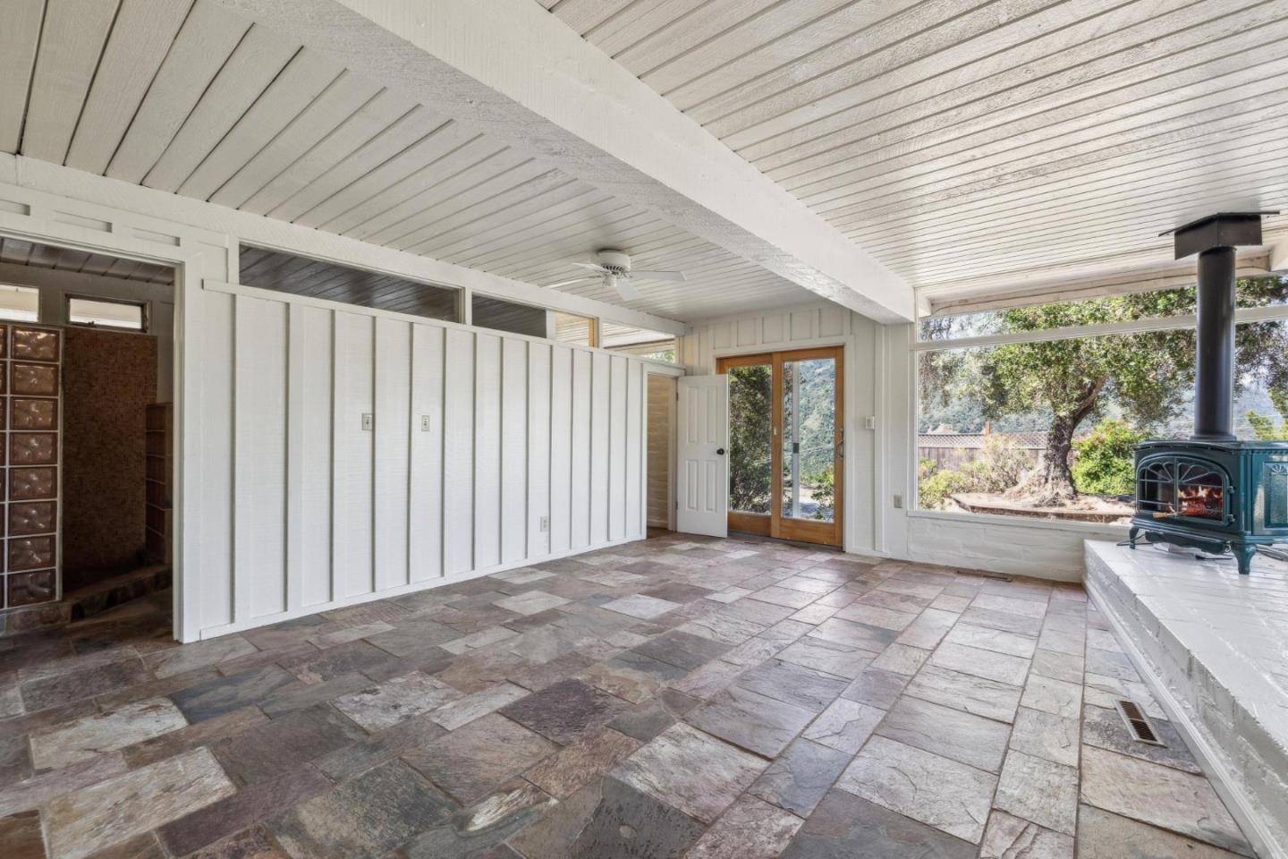 365 Country Club DR