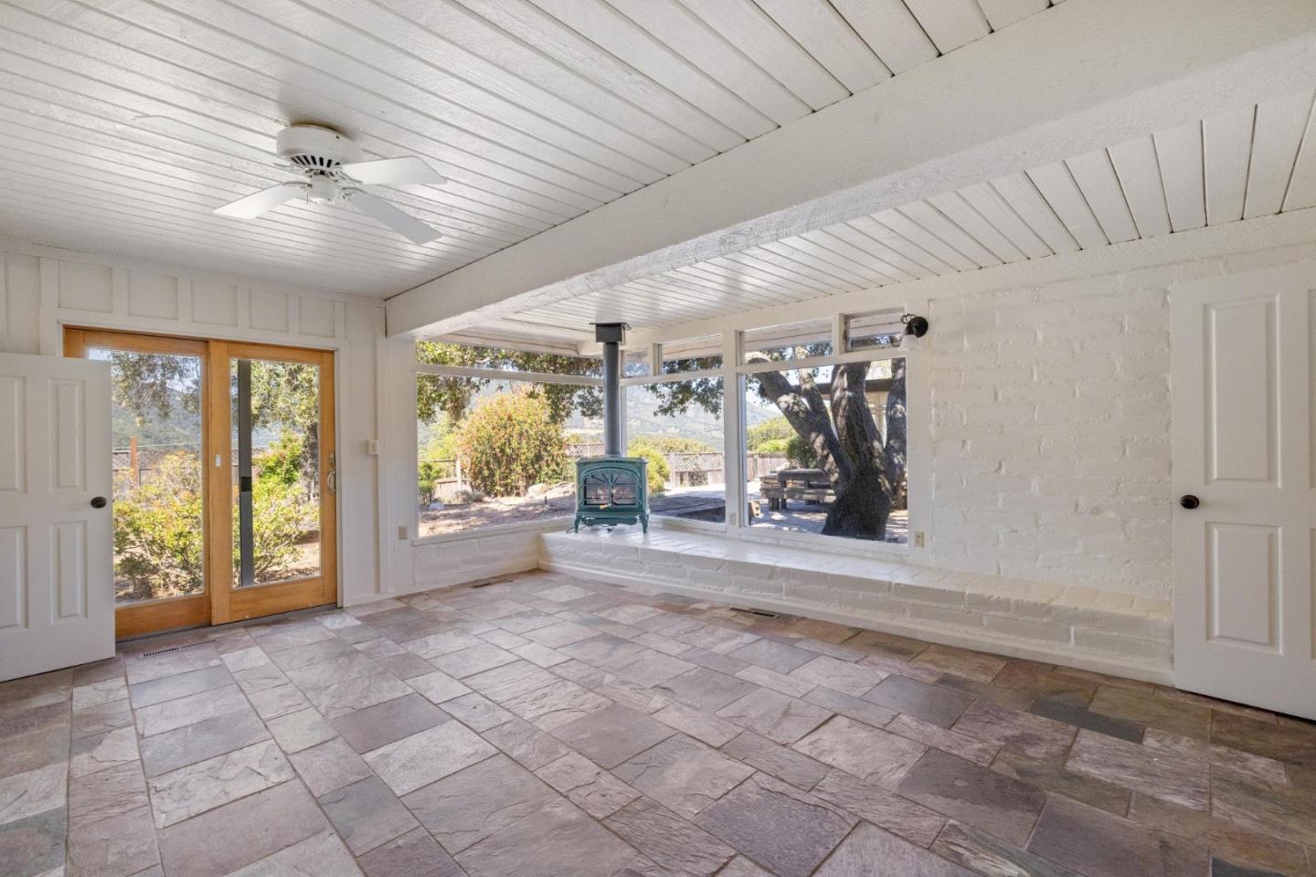 365 Country Club DR