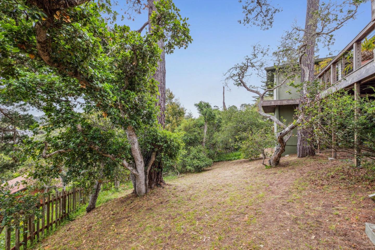 2 SE Pine Ridge WAY